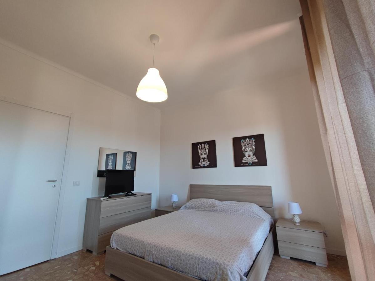La Casa Sui Tetti Catânia Exterior foto